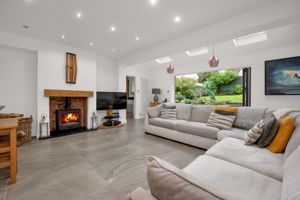 Stunning Living Kitchen- click for photo gallery